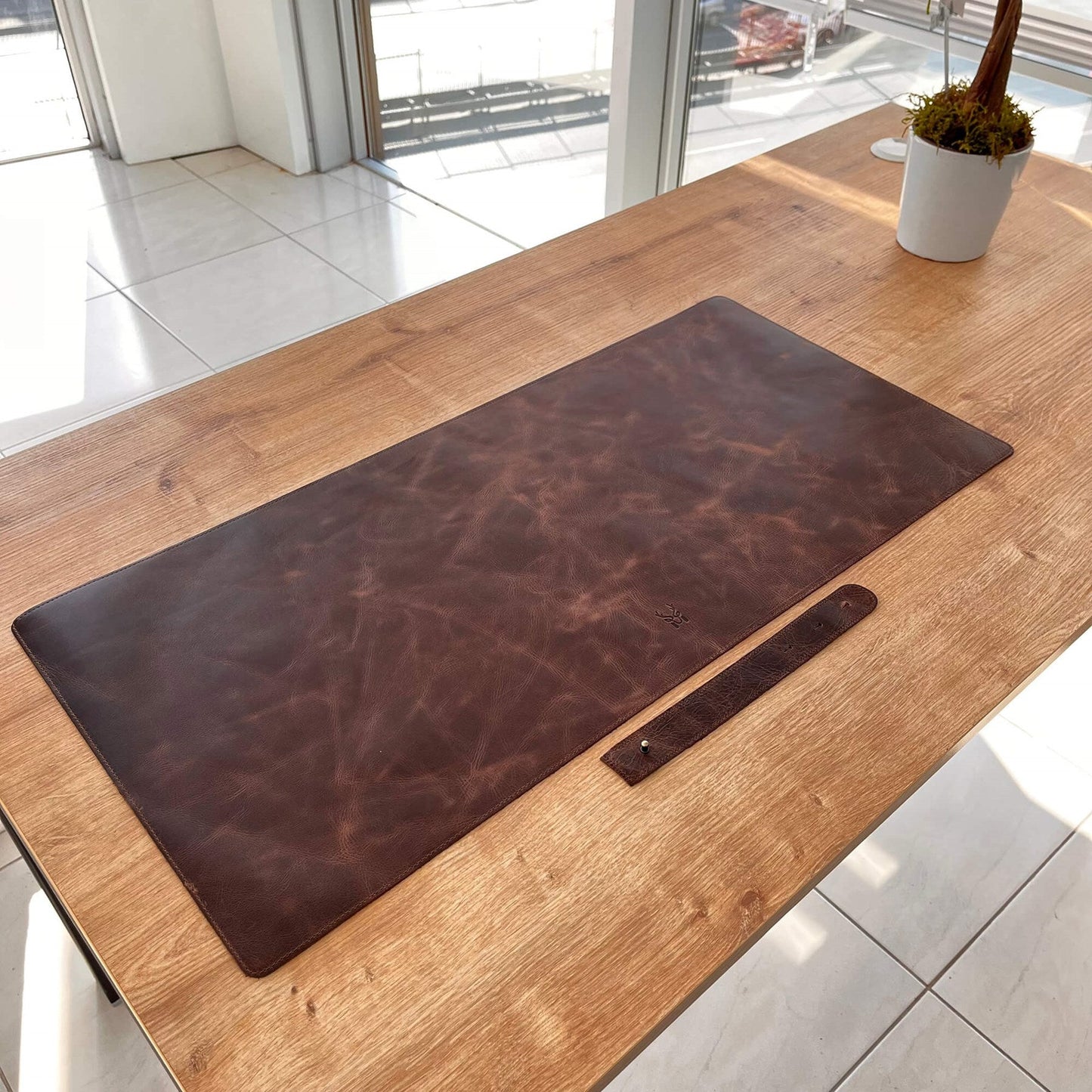 Hobart - Genuine Leather Luxury Desk Mat